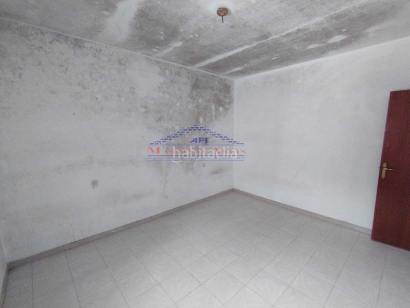 Foto 61d7dd84-14fd-40f0-bc34-74983d4635c8. Edificio en calle cuesta del ruedo 6 en Alcaudete