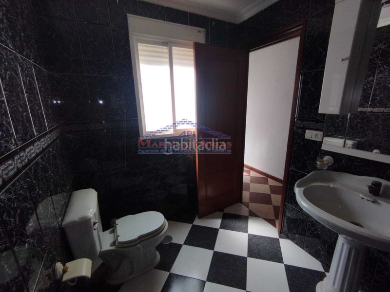 Foto d0e93eaf-9761-4482-8946-0d2f83076139. Edifici a calle cuesta del ruedo 6 a Alcaudete