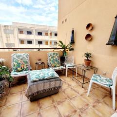 Appartement à Calle las encinas 35. Espectacular piso en la envía golf.