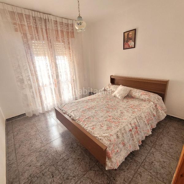 Foto 17378aed-e26d-4995-b72a-ea61eda32103. Casa amb xemeneia aparcament a puebla de Vícar Vícar