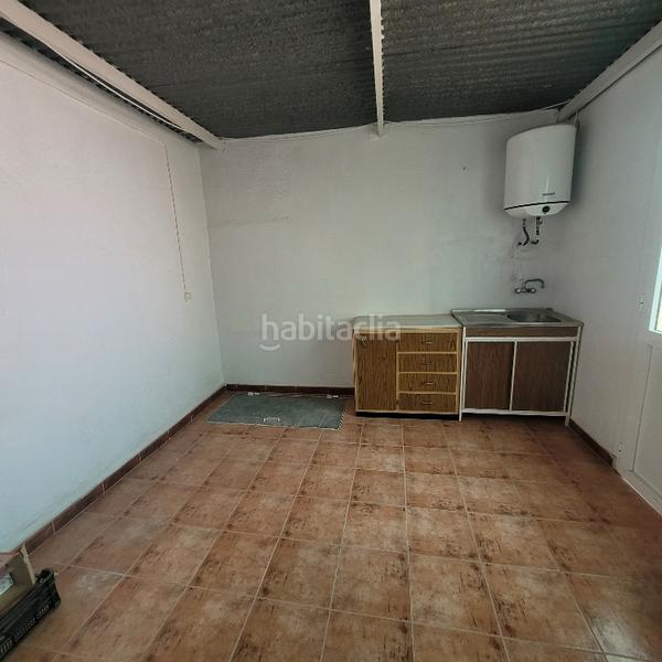 Foto 50cdfca6-c6e3-4e94-8f3c-5bdb6e07d3a7. Casa amb xemeneia aparcament a puebla de Vícar Vícar