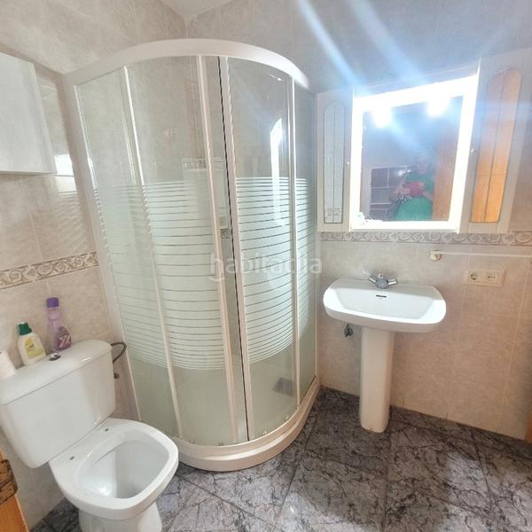 Foto cc06d6bf-8628-411f-a773-6cf8f6c2791d. Casa amb xemeneia aparcament a puebla de Vícar Vícar