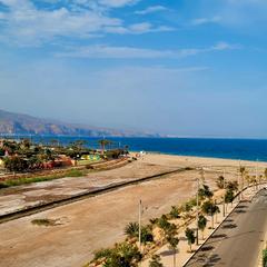 Dúplex  Avenida de la aduana. Piso duplex en 2ª línea de playa en la romanilla de roquetas de