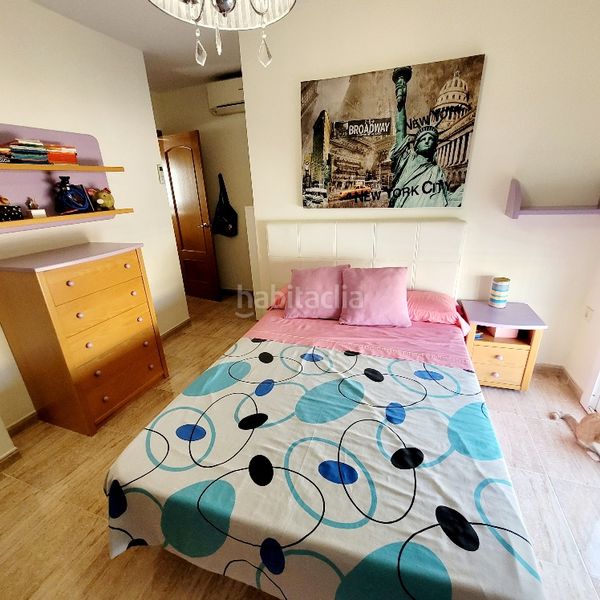 Foto 1f1909b5-d777-4024-bbb7-9e37d9d02370. Casa amb xemeneia aparcament a Roquetas pueblo Roquetas de Mar