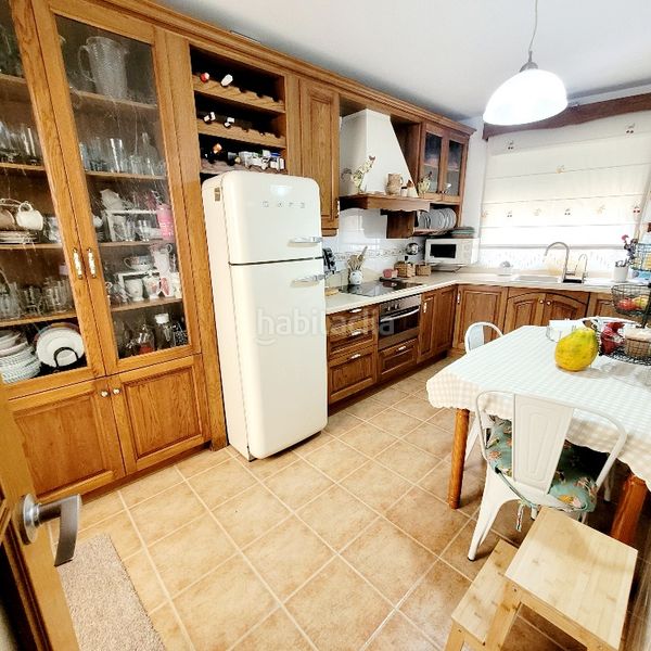 Foto a00774ea-7458-4d67-8901-f740c812cd67. Casa amb xemeneia aparcament a Roquetas pueblo Roquetas de Mar