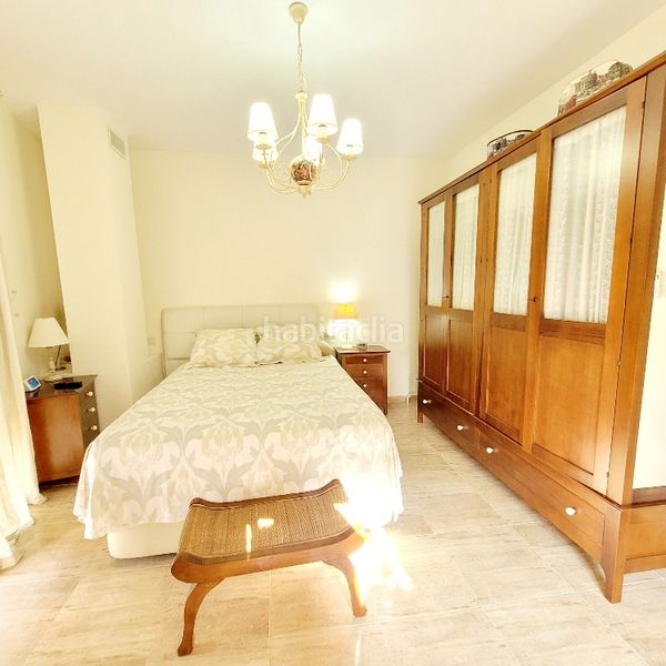 Foto d549df53-d162-4ed0-bb05-c1f2d608bc5f. Casa amb xemeneia aparcament a Roquetas pueblo Roquetas de Mar