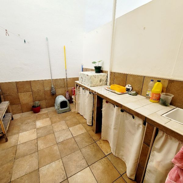Foto f21a5d01-8339-4358-acd0-bd115def37d9. Casa amb xemeneia aparcament a Roquetas pueblo Roquetas de Mar