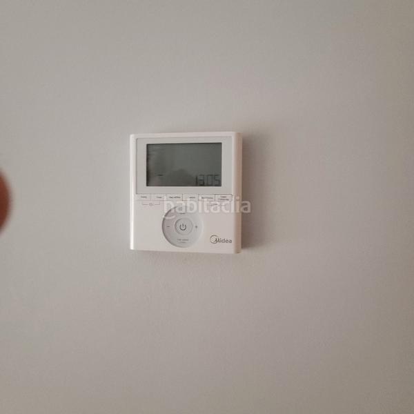 Foto 5f0163ac-c867-49a1-92d9-a1b4b9de01d2. Pis a avenida juan carlos i 113 a Roquetas pueblo Roquetas de Mar