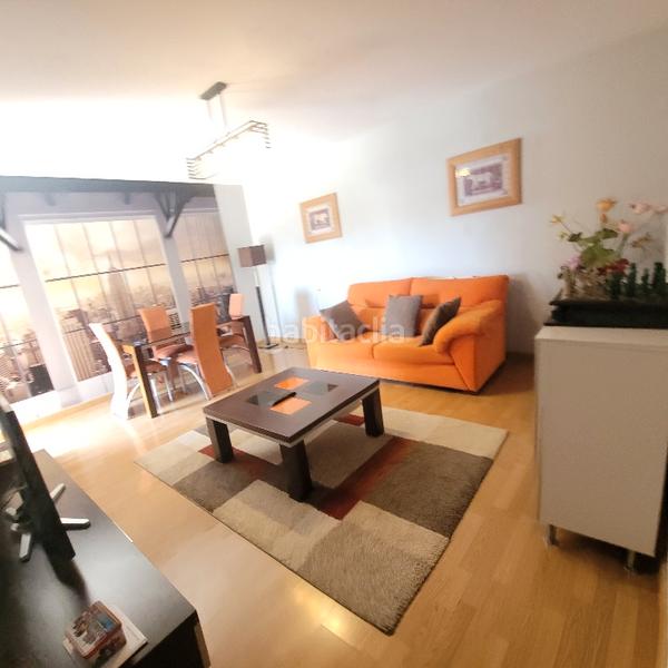 Foto 9ab3b95e-def7-431b-8d76-bd713e794458. Pis a avenida juan carlos i 113 a Roquetas pueblo Roquetas de Mar