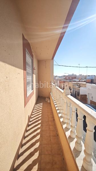 Foto e2574b6b-139d-4bb7-8e99-e627f32dd7d0. Casa vivienda sobre local en Roquetas pueblo Roquetas de Mar