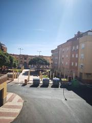 Haus in Roquetas pueblo. Vivienda sobre local 400m2 construidos, 5 habitaciones y solariu