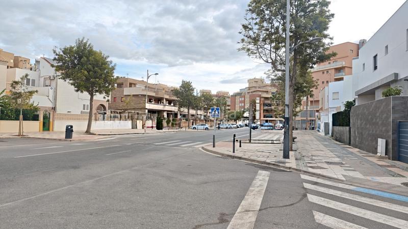 Foto 6a2d1c1f-ef65-4dda-8578-9a4a046d128c. Casa a schiera con camino parcheggio in El Puerto - La Romanilla Roquetas de Mar