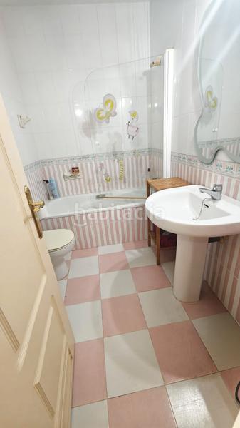 Foto e88c2d95-c33c-4c30-8cec-ad11c7355851. Casa a schiera con camino parcheggio in El Puerto - La Romanilla Roquetas de Mar