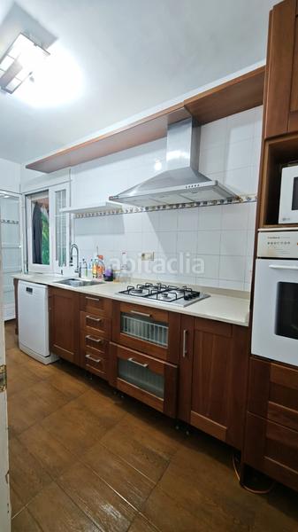 Foto 623fbd86-bda0-42ac-90e5-89d9c04e5861. Pis amb aparcament a El Puerto - La Romanilla Roquetas de Mar