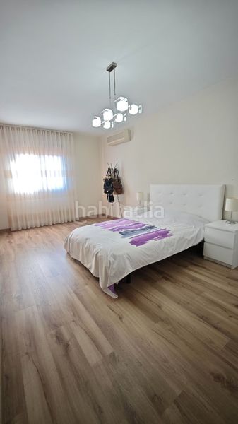 Foto 5defe926-6807-4e72-900f-73437efe506e. Casa adossada amb xemeneia aparcament a Roquetas pueblo Roquetas de Mar