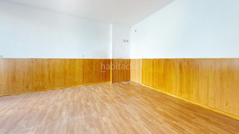 Foto 7f3ba6c2-2019-403c-b8a1-e2c1106ce0a1. Locale commerciale in Huerta de la Reina - Trassierra Córdoba