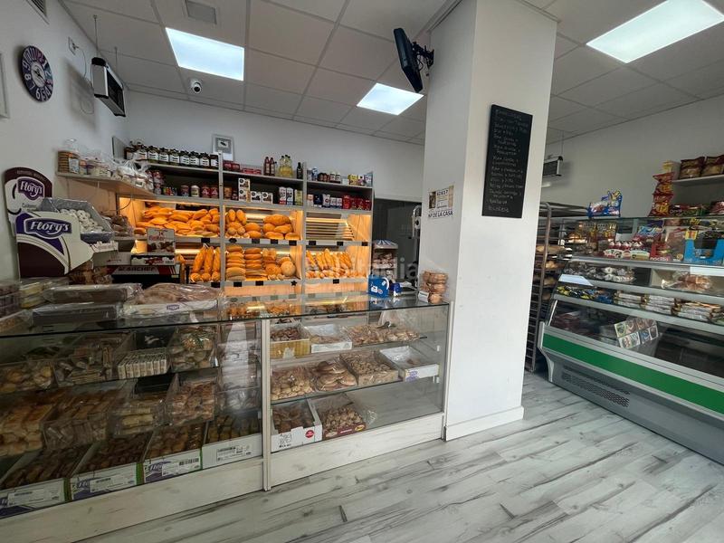Foto 570cffa2-b999-45f2-8138-e7a76a96c22b. Locale commerciale in Poniente-Norte - Miralbaida - Parque Azahara Córdoba
