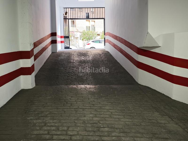 Foto 1c7e8252-f00a-4b1f-a851-eb8ef8cc19fb. Parking coche tu plaza de aparcamiento en músico ziryab te está esperando! en Córdoba