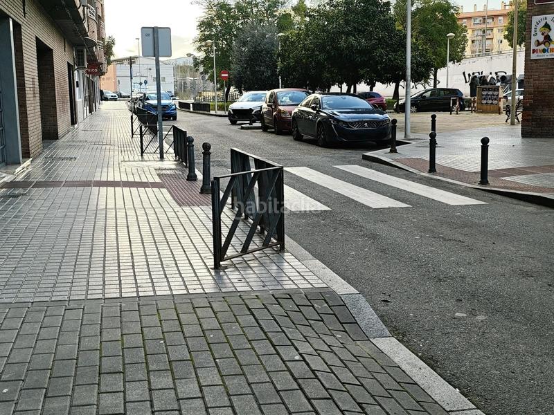 Foto bfb885a1-7727-45bd-9b45-3b286c0772d3. Parking coche tu plaza de aparcamiento en músico ziryab te está esperando! en Córdoba