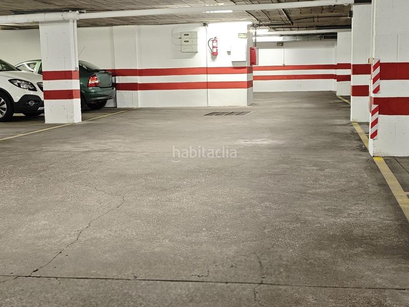 Foto ee7b8c8e-b772-46a0-9576-e0c864e77326. Parking coche tu plaza de aparcamiento en músico ziryab te está esperando! en Córdoba
