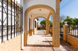 Maison à Carlota (La). Espectacular parcela con vivienda en una sola planta en la carlo