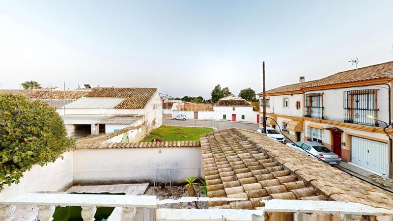 Foto 4ea67b75-4ff6-41c5-af39-9e59a90cee96. Casa adossada amb aparcament piscina a Carlota (La)