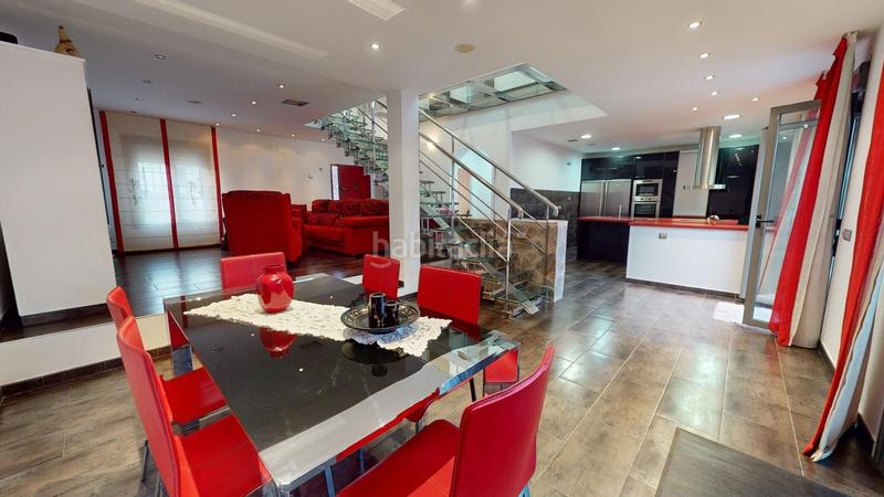 Foto 51415c89-a7f7-4051-94c2-463f13c9b733. Casa adossada amb aparcament piscina a Carlota (La)