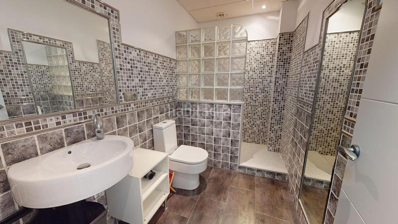 Foto 5c1240e6-5e3d-4d67-b2a8-eb5fc3c83f94. Casa adossada amb aparcament piscina a Carlota (La)