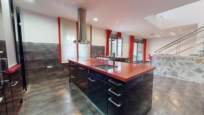 Foto 7096d1ae-2963-4f18-b4e7-6216b54392a8. Casa adossada amb aparcament piscina a Carlota (La)