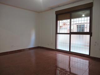 Planta baixa a Calle julio césar 18. Bienestar en cada detalle.