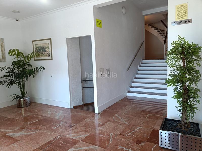 Foto c5b77db9-2158-42b2-9654-815c9ce950b2. Ático  de 3 habitaciones en pabellones con vistas espectaculares. céntrico y al lado de la estación. en Córdoba