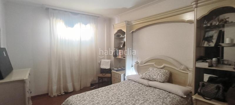 Foto 3ed8b505-421b-4966-bb25-66c8ae5418e7. Piso amplio piso con terraza, cochera y trastero en miralbaida en urbanización ajardinada en Córdoba