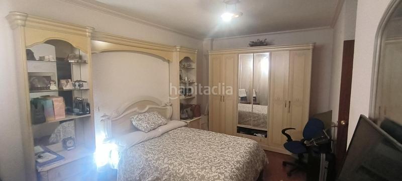 Foto 8468a6a0-4e46-455c-8fcf-2f6765a420f4. Piso amplio piso con terraza, cochera y trastero en miralbaida en urbanización ajardinada en Córdoba