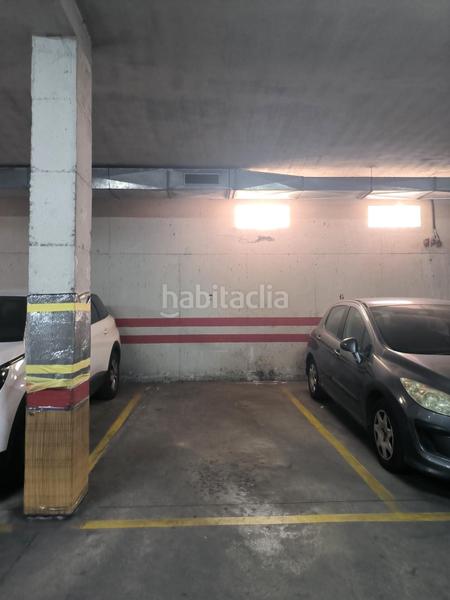 Foto deff59c5-aa65-44fe-a6ac-1d9b7f8483bf. Piso amplio piso con terraza, cochera y trastero en miralbaida en urbanización ajardinada en Córdoba