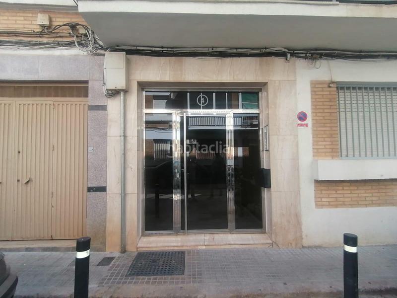Foto 2225d61c-cfc7-4578-9106-4ee8c30761a9. Piso en calle del pintor mariano belmonte 4 magnífica inversión para reformar junto al vial norte en Córdoba