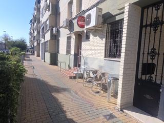 Locale commerciale in El Higuerón. Oportunidad única de inversión en zona  parque figueroa!