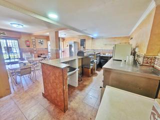 Local Comercial en El Higuerón. Oportunidad única de inversión en zona parque figueroa!