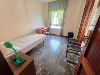 Miete Etagenwohnung in Vista Alegre - Parque Cruz Conde. Piso de 4 habitaciones en avenida del aeropuerto alquiler tempor