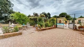 Chalet à Cerro Muriano. Gran bajada de precio !!!! oportunidad única en el cruce de tras