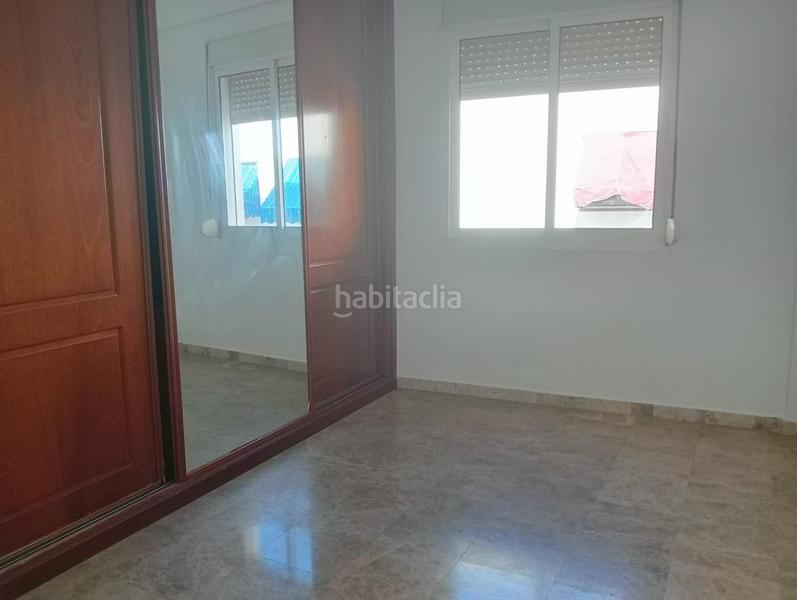 Foto a82ea9bf-ae73-49f2-8c8e-b0d4d0c56a3b. Casa a schiera con parcheggio in casco histórico - ribera - san basilio Córdoba