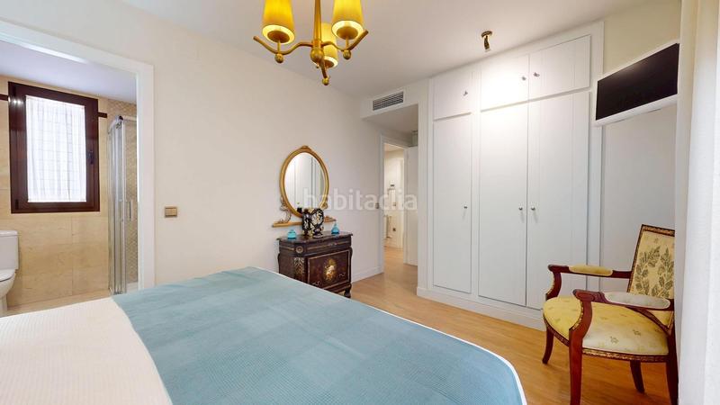 Foto d17adbfb-a09f-4ac1-a18d-2e8eea8f3349. Maison jumelée avec chauffage parking dans Poniente-Norte - Miralbaida - Parque Azahara Córdoba