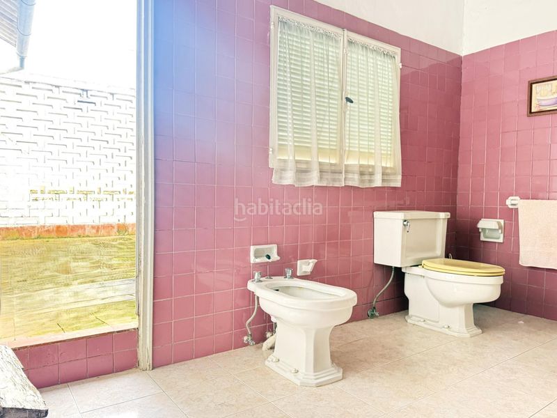 Foto 63a97cd4-92c5-435c-8812-16a20c0b9d30. Casa amb aparcament a Bujalance