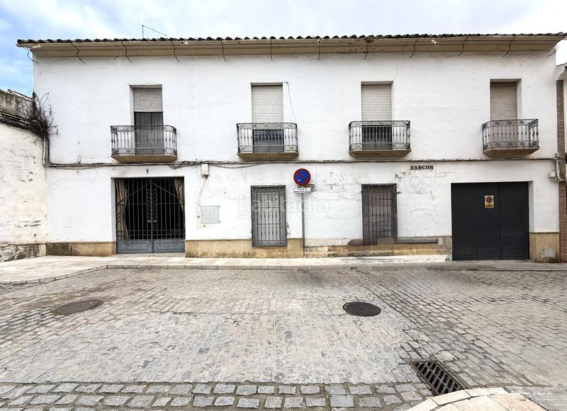 Foto 9b1d1f84-4ead-498d-b657-a9079a0ed015. Casa amb aparcament a Bujalance