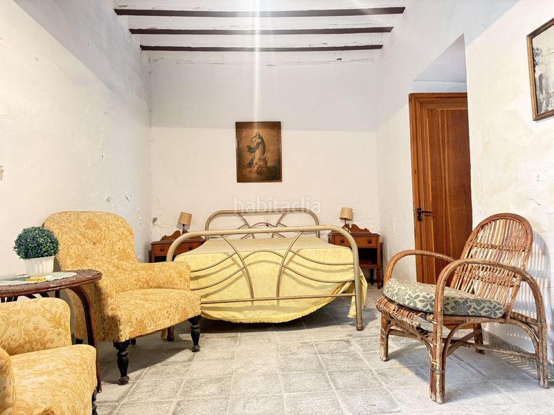 Foto eb3fd01e-7c61-441e-8879-c7cfc134eaa4. Casa amb aparcament a Bujalance