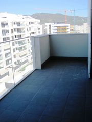 Affitto Appartamento in Poniente-Norte - Miralbaida - Parque Azahara. Preciosa vivienda seminueva  calidades de lujo  2 garajes y pisc
