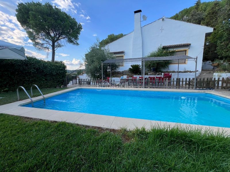 Foto 938a02bc-a371-4c85-8dba-7e44bb10c3fc. Chalet espectacular chalet con piscina y vistas panorámicas a la sierra en Córdoba
