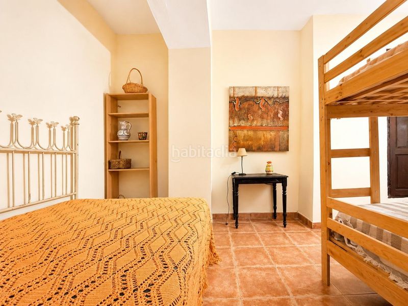 Foto 3402e43d-ccb9-48c0-902f-b85538759864. Casa cortijo con encanto y olivar en producción a solo 2 km en Montoro