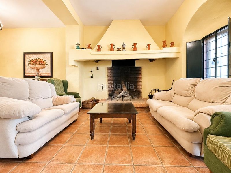 Foto 815e3f28-bd42-4000-845b-a7ea3f5a9d87. Casa cortijo con encanto y olivar en producción a solo 2 km en Montoro