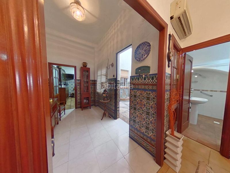 Foto a1e0d06f-b39f-4dd9-9f0e-69a0cd1bfae9. Casa amb aparcament a Centro Córdoba
