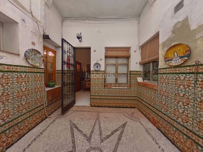 Foto ba49fdb1-d069-402c-b2cd-541d4f2cb7ec. Casa amb aparcament a Centro Córdoba